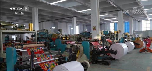 開年看消費(fèi) 山東菏澤 春聯(lián)車間生產(chǎn)忙 銷售火爆年味濃